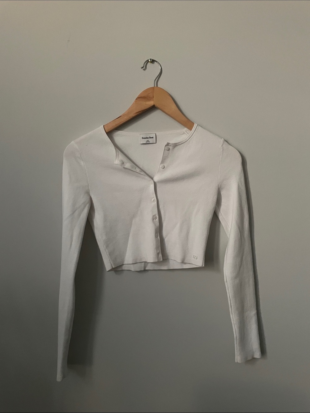 Aritzia White Cropped Button-Up Cardigan • Women’s 2XS